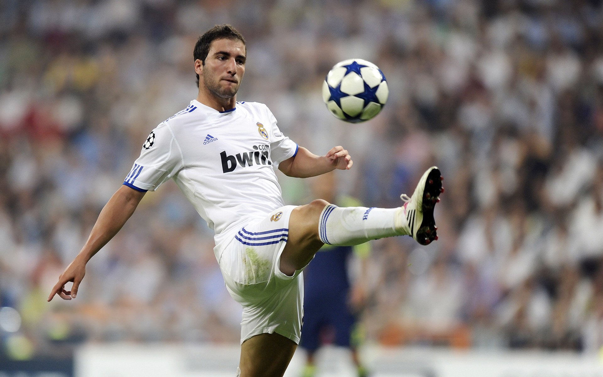 篮球比赛精彩进球合集